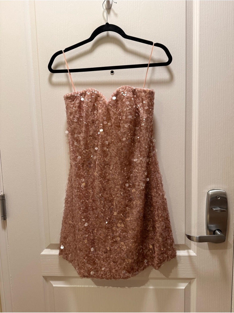 Helsi Mimi Sequin Strapless Sweetheart I Mini Dress in Pink 
 Size XS Preloved - Picture 5 of 9